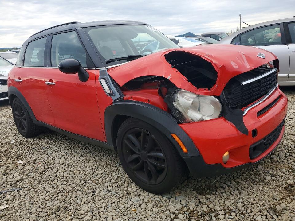 Photo 4 from auction – 2011 MINI COOPER with VIN WMWZC3C51BWL80079