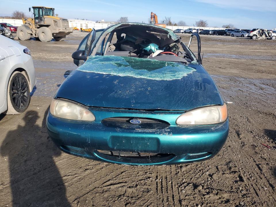 Photo 5 from auction – 1998 FORD ESCORT with VIN 1FAFP13P9WW112232