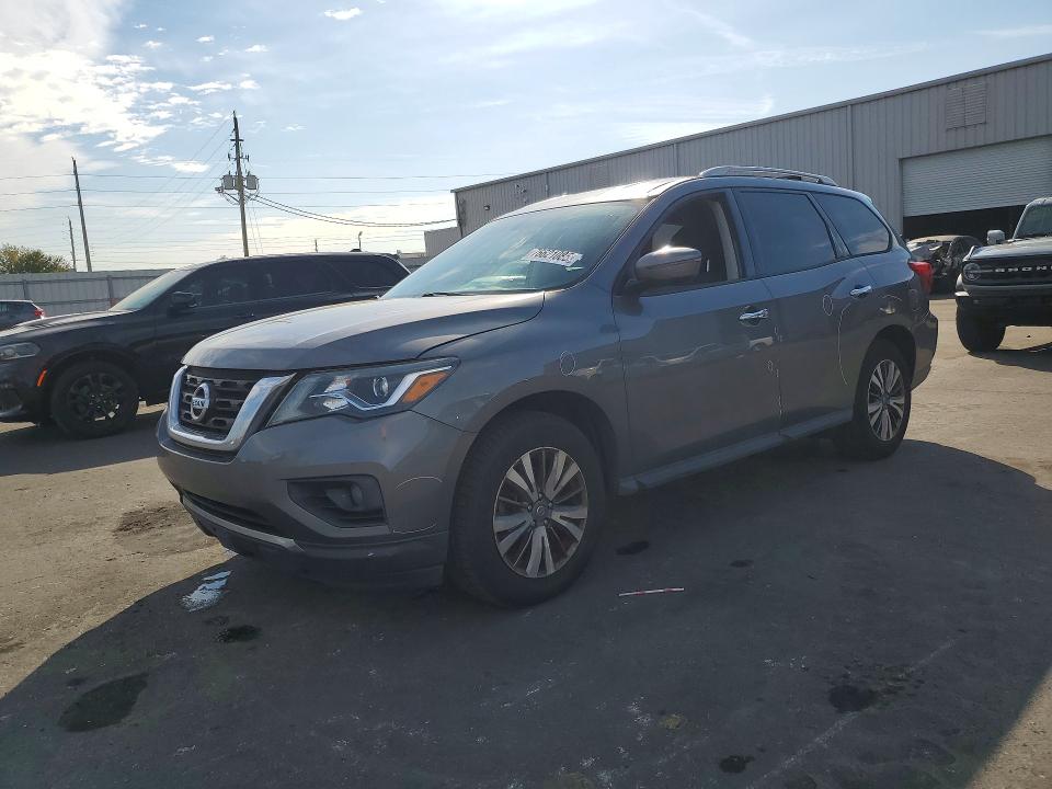 NISSAN PATHFINDER 2019 with VIN 5N1DR2MNXKC607397 - Photo from auction