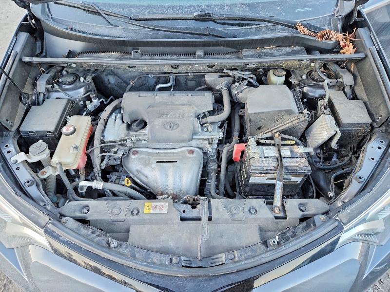 Photo 12 from auction – 2017 TOYOTA RAV4 SE with VIN JTMJFREV4HJ134219