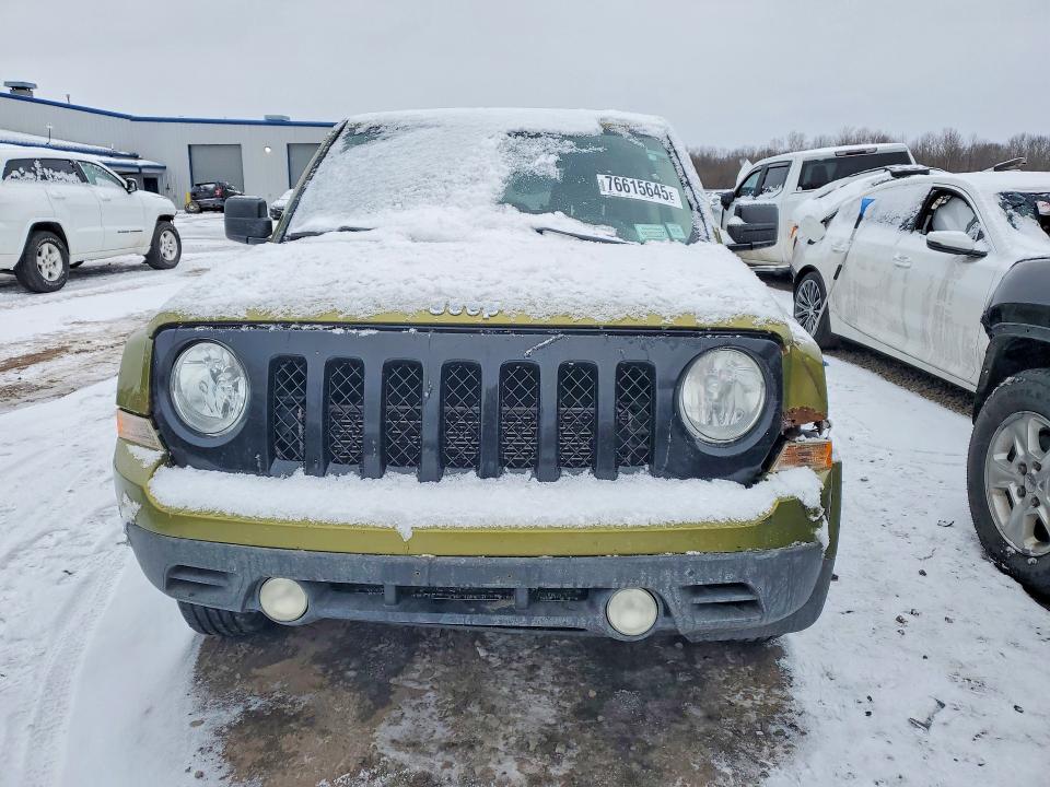 Photo 5 from auction – 2012 JEEP PATRIOT with VIN 1C4NJRBB3CD578385