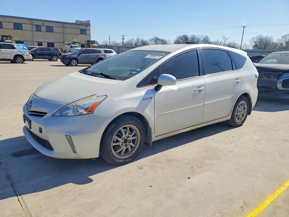 TOYOTA PRIUS V 2013 with VIN JTDZN3EU2D3211615 - Photo from auction