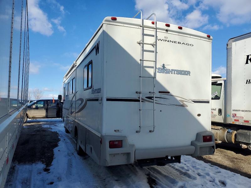 Photo 3 from auction – 2006 WINNEBAGO SIGHTSEER 30B with VIN 1F6MF53Y960A02534