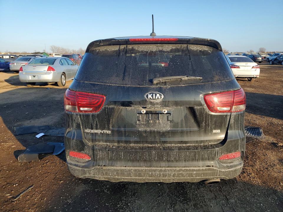 Photo 6 from auction – 2019 KIA SORENTO with VIN 5XYPG4A37KG582492