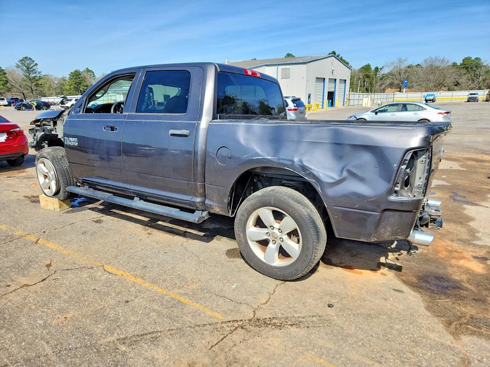 Photo 2 from auction – 2016 RAM 1500 with VIN 3C6RR6KTXGG206172