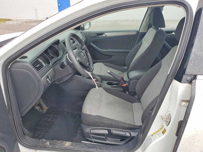 Photo 7 from auction – 2017 VOLKSWAGEN JETTA with VIN 3VW2B7AJ8HM235402