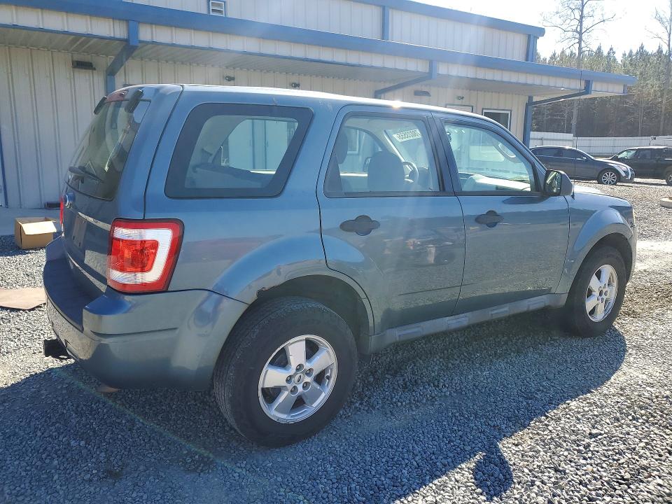 صورة رقم 3 من المزاد - 2010 FORD ESCAPE مع VIN 1FMCU0C7XAKA41652