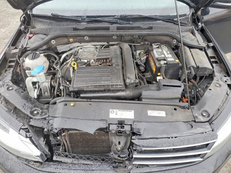 Photo 11 from auction – 2017 VOLKSWAGEN JETTA SE with VIN 3VWDB7AJ7HM402065