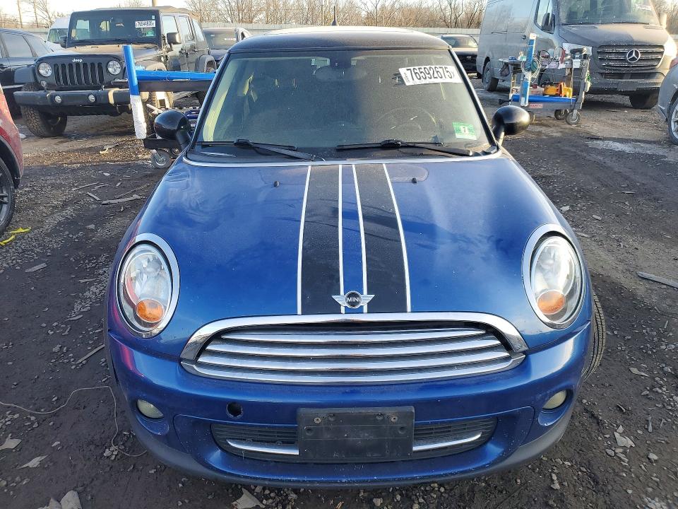 Photo 5 from auction – 2012 MINI COOPER with VIN WMWSU3C58CT258756