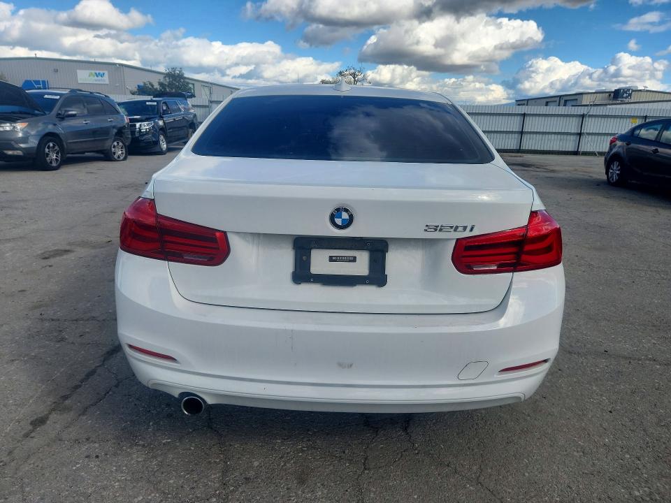 Photo 6 from auction – 2018 BMW 320 with VIN WBA8A9C58JAD27883