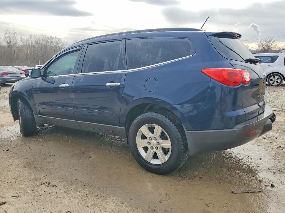 Photo 2 from auction – 2011 CHEVROLET TRAVERSE with VIN 1GNKRGED1BJ172531
