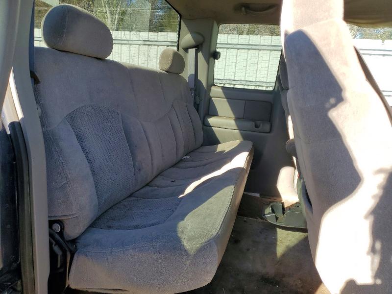 Photo 10 from auction – 2000 CHEVROLET SILVERADO with VIN 1GCEC19TXYZ147790