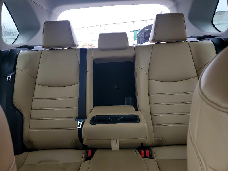 Photo 10 from auction – 2022 TOYOTA RAV4 XLE P with VIN 4T3B6RFV9NU065186