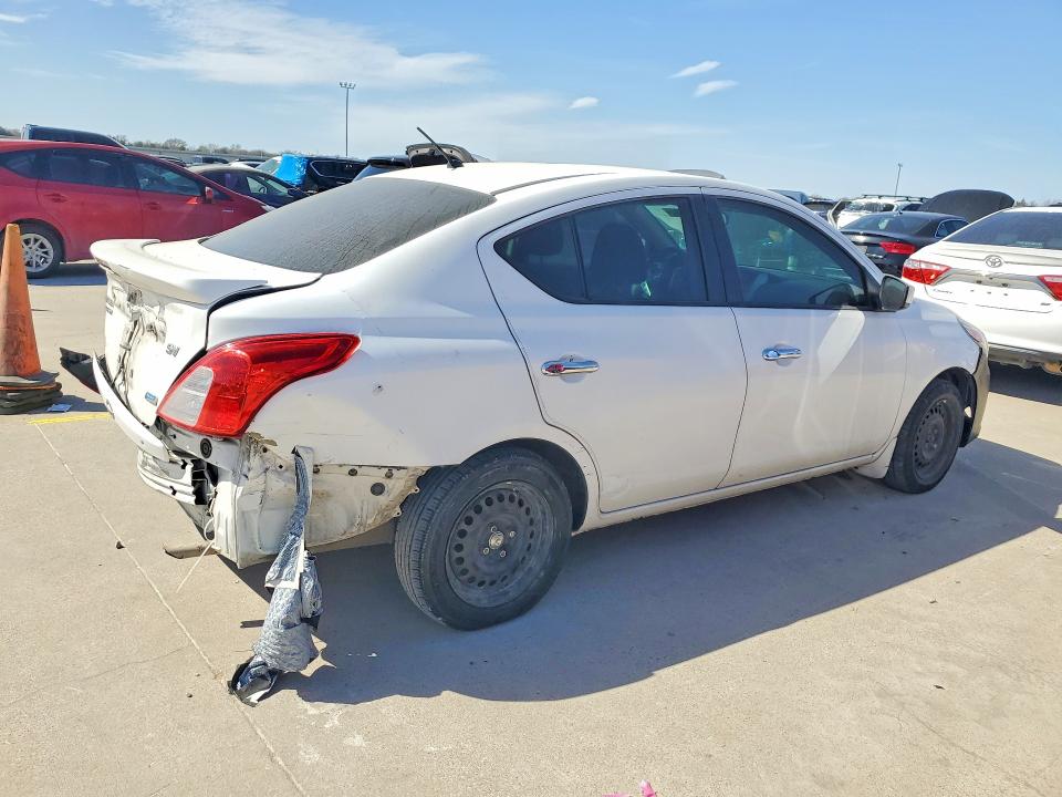 Photo 3 from auction – 2015 NISSAN VERSA with VIN 3N1CN7AP0FL874544