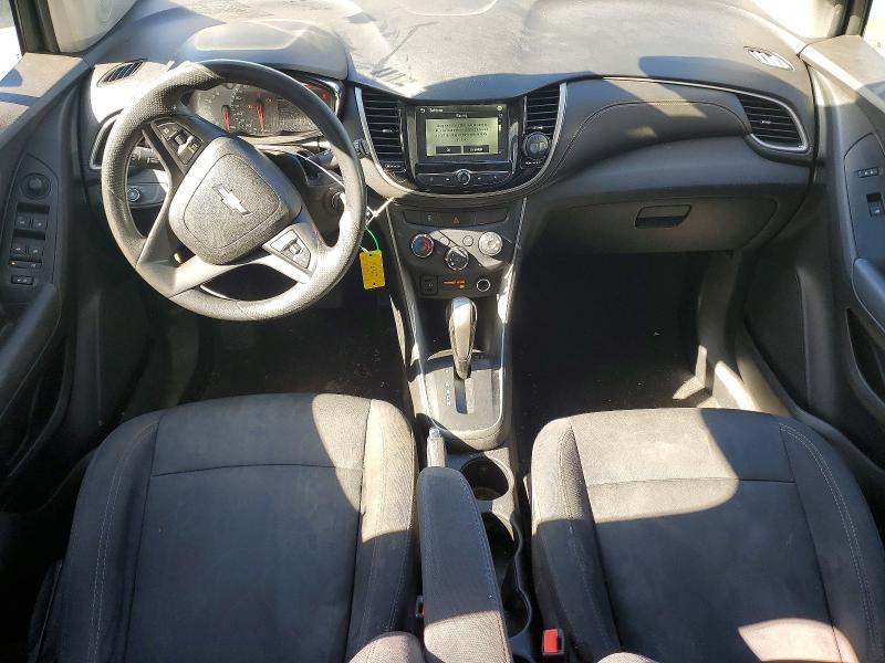 Photo 8 from auction – 2017 CHEVROLET TRAX with VIN 3GNCJPSB3HL144262