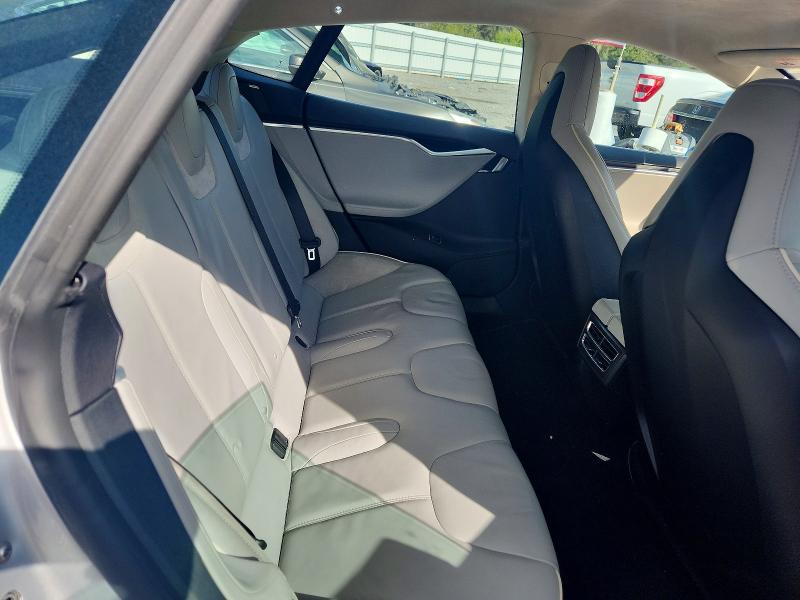 Photo 10 from auction – 2012 TESLA MODEL S with VIN 5YJSA1DP1CFP03227