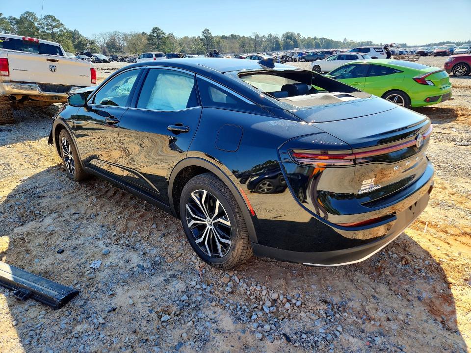 Фото 2 с аукциона – 2025 TOYOTA CROWN XLE с VIN JTDAAAAF9S3034451