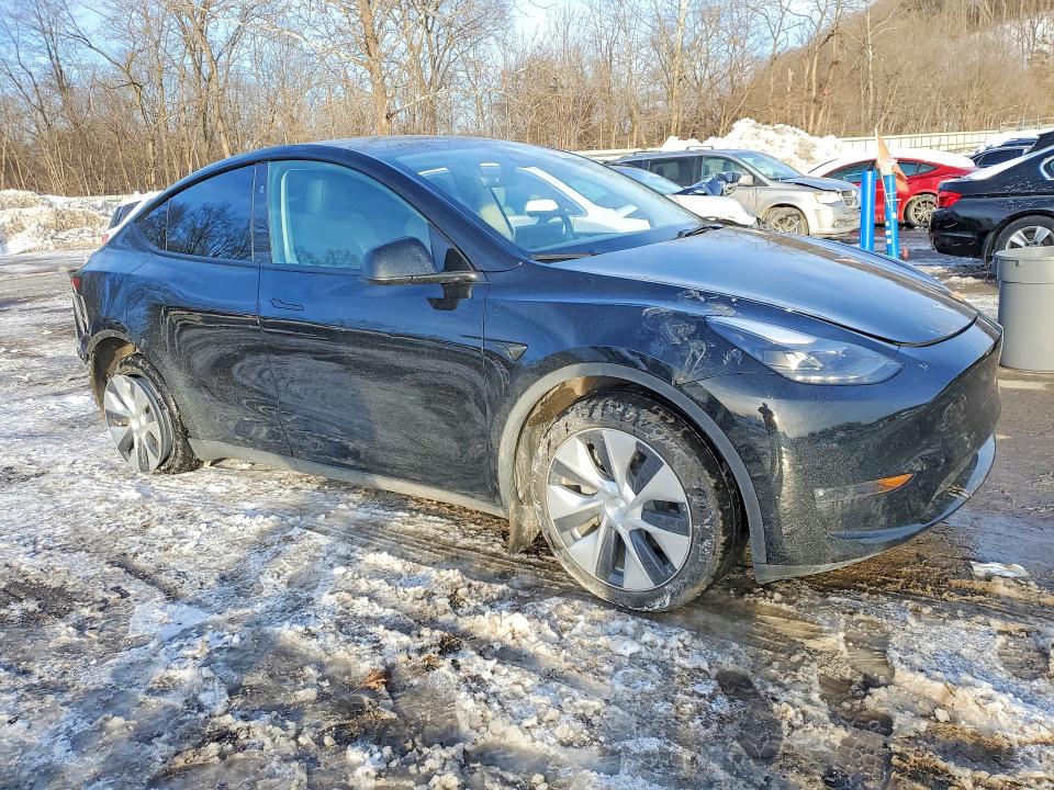 Photo 4 from auction – 2023 TESLA MODEL Y with VIN 7SAYGDEE4PF879382