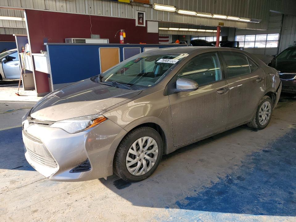 TOYOTA COROLLA L 2018 with VIN 2T1BURHE4JC123387 - Photo from auction