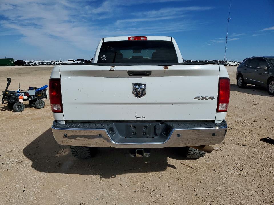 Photo 6 from auction – 2017 RAM 2500 with VIN 3C6UR5CJ0HG537362