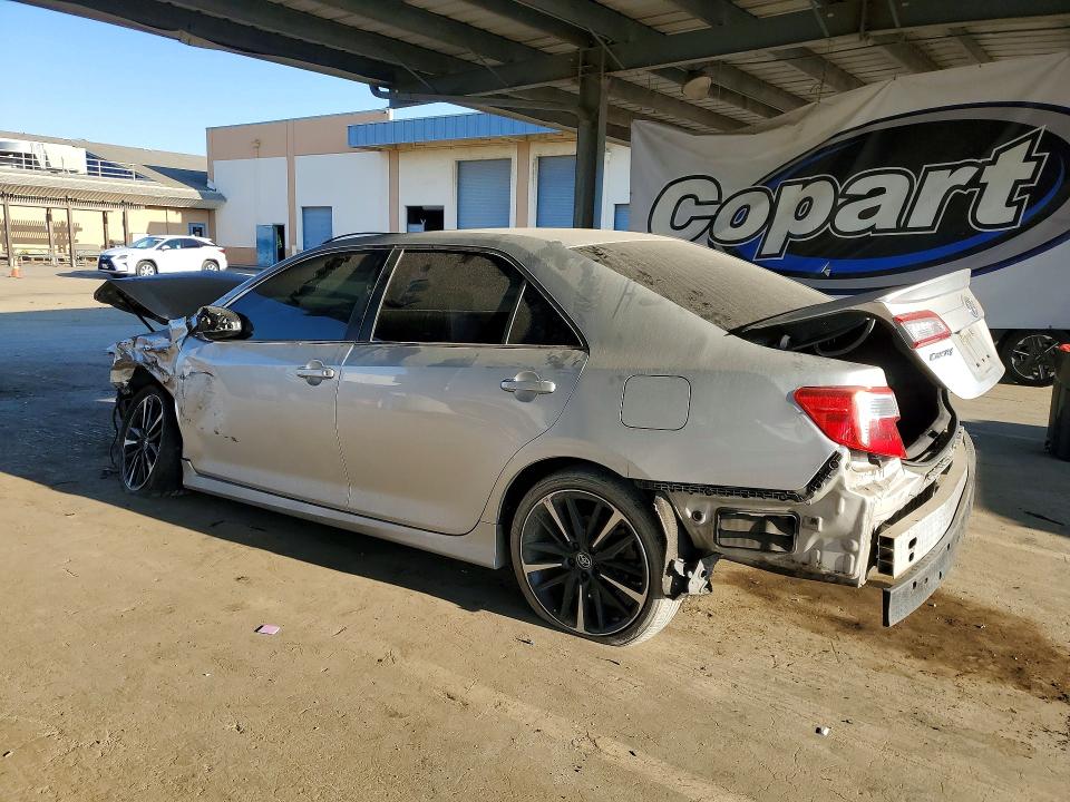 Photo 2 from auction – 2014 TOYOTA CAMRY with VIN 4T1BF1FK8EU358898