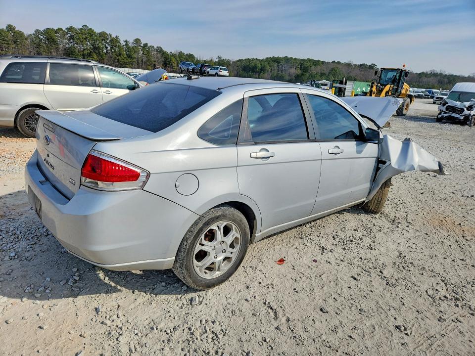 Photo 3 from auction – 2008 FORD FOCUS SE with VIN 1FAHP35N88W263355
