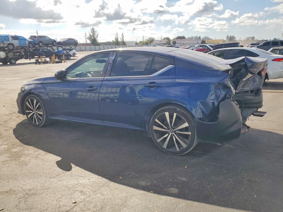 Photo 2 from auction – 2019 NISS ALTIMA with VIN 1N4BL4CV1KC191417