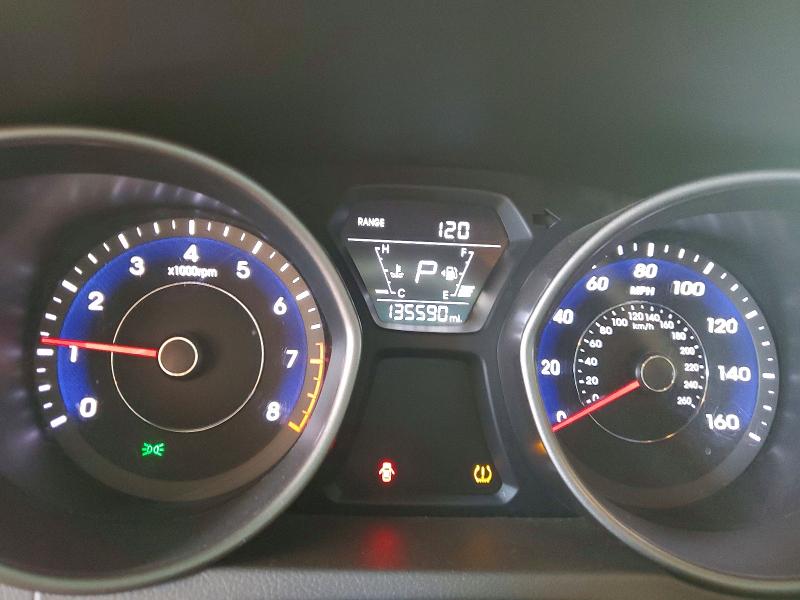 Photo 9 from auction – 2016 HYUNDAI ELANTRA with VIN 5NPDH4AE0GH683696