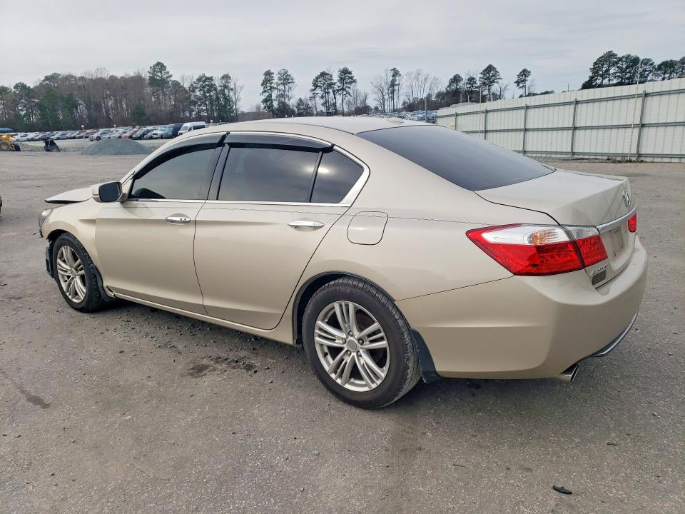 Photo 2 from auction – 2015 HONDA ACCORD with VIN 1HGCR3F85FA012893