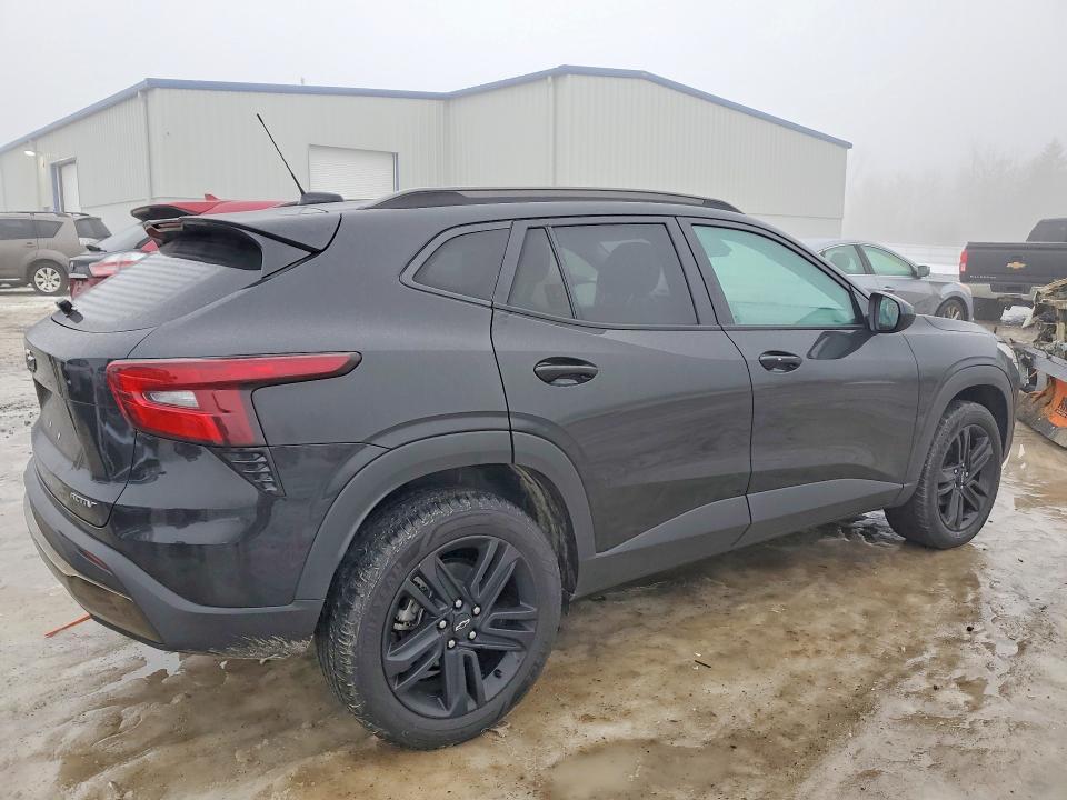 Photo 3 from auction – 2024 CHEVROLET TRAX with VIN KL77LKE2XRC175067
