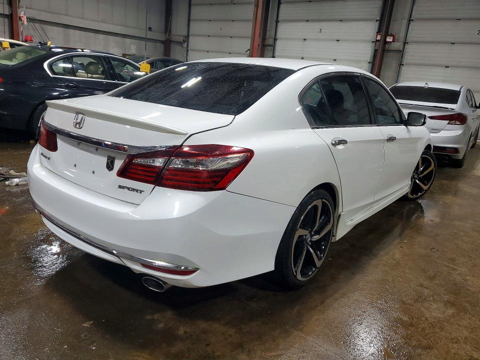 Photo 3 from auction – 2016 HONDA ACCORD with VIN 1HGCR2F56GA057066