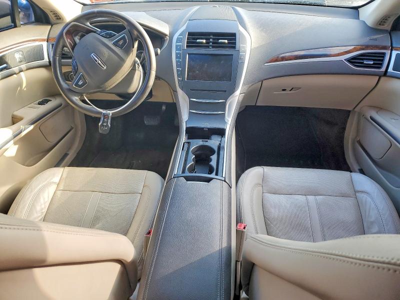Photo 8 from auction – 2016 LINCOLN MKZ with VIN 3LN6L2LU9GR622632