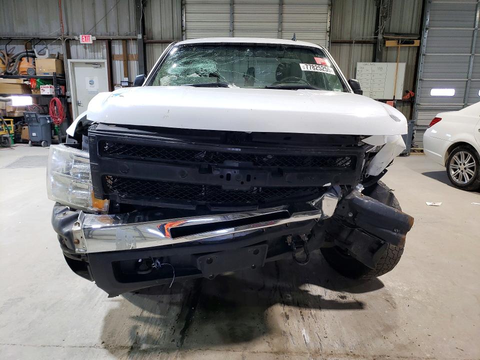 Photo 5 from auction – 2008 CHEVROLET SILVERADO with VIN 1GCEK14C38E144800