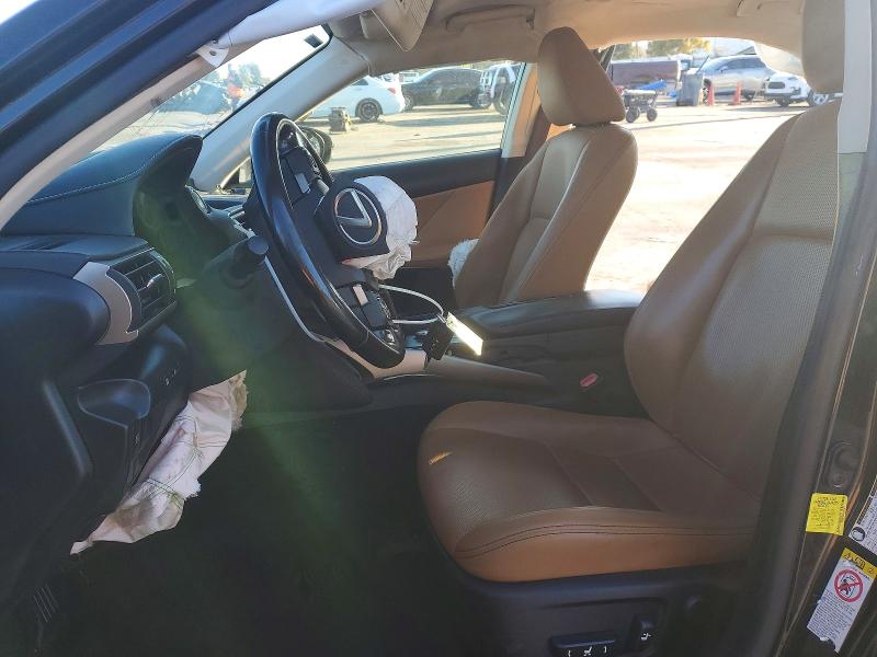 Photo 7 from auction – 2018 LEXUS IS with VIN JTHBA1D26J5062819