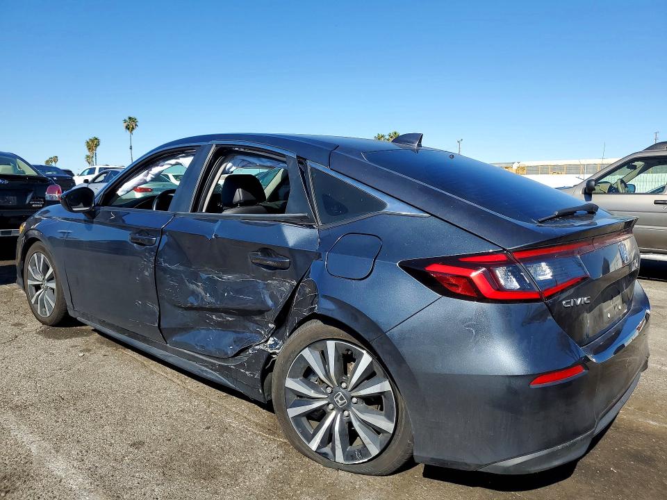 Photo 2 from auction – 2024 HONDA CIVIC with VIN 19XFL1H73RE018943