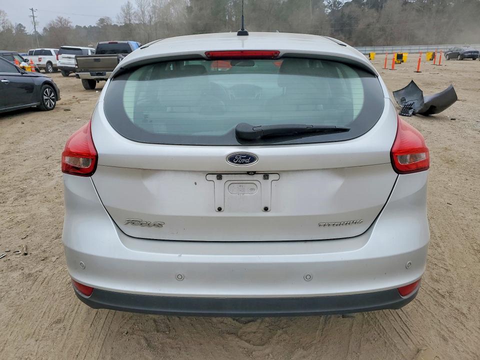Photo 6 from auction – 2018 FORD FOCUS with VIN 1FADP3N29JL326121
