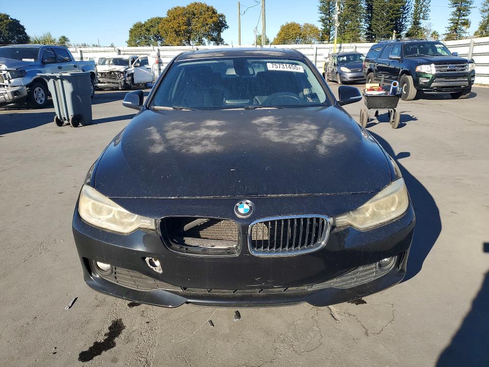 صورة رقم 5 من المزاد - 2014 BMW 320 I مع VIN WBA3B1C52EK135056