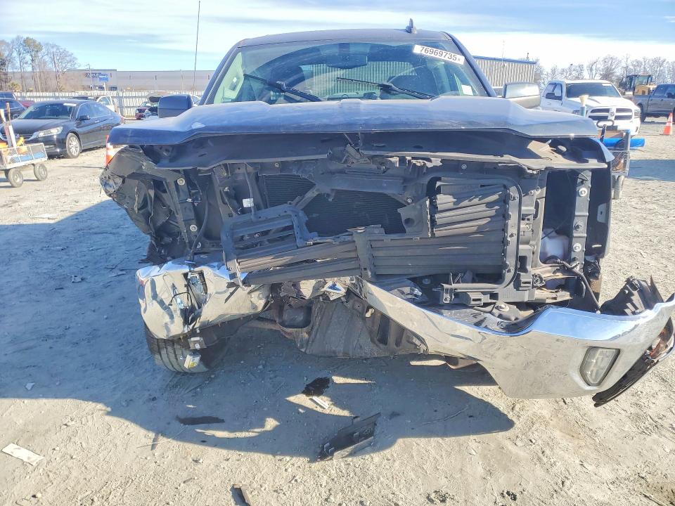 Photo 5 from auction – 2018 CHEVROLET SILVERADO with VIN 3GCPCREC9JG461952