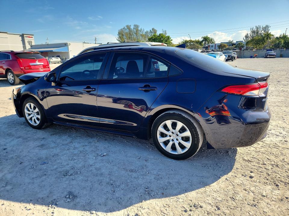 Photo 2 from auction – 2022 TOYOTA COROLLA with VIN 5YFEPMAE2NP297630