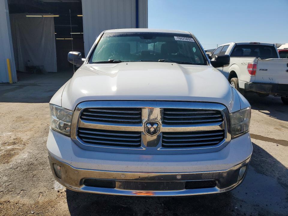 Photo 5 from auction – 2014 RAM 1500 with VIN 1C6RR6LM1ES391015