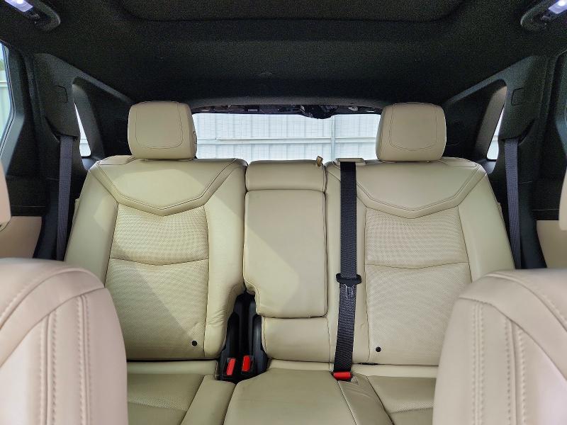 Photo 10 from auction – 2017 CADILLAC XT5 with VIN 1GYKNBRS4HZ108262