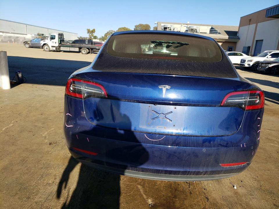 Photo 6 from auction – 2017 TESLA MODEL 3 with VIN 5YJ3E1EA2HF002030