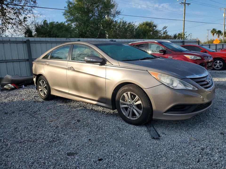 Photo 4 from auction – 2014 HYUNDAI SONATA GLS with VIN 5NPEB4AC8EH838920