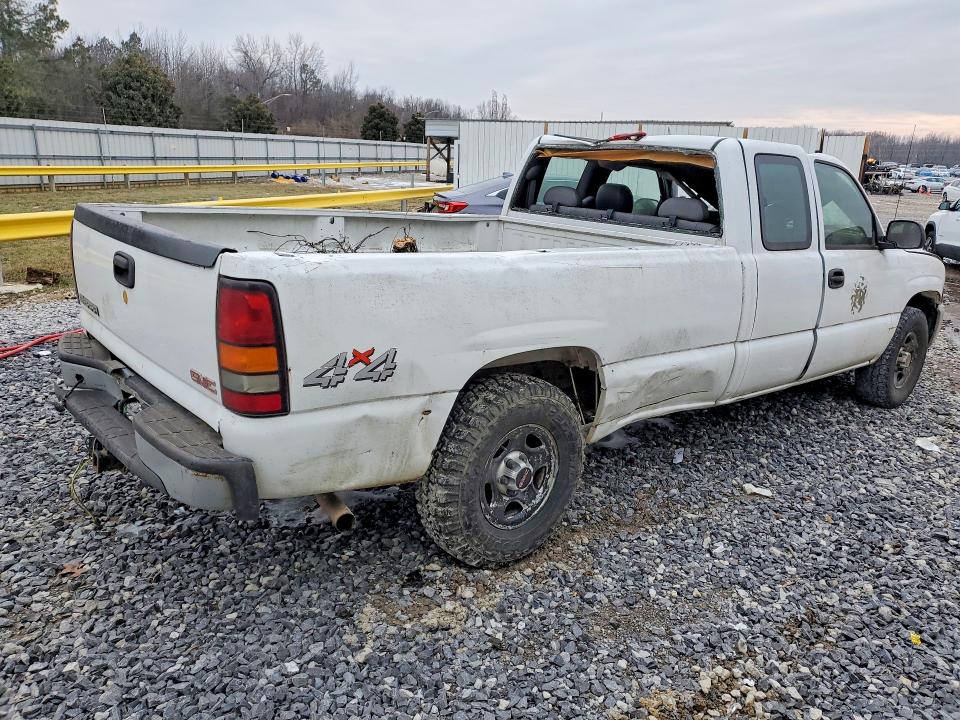 Photo 3 from auction – 2004 GMC NEW SIERRA with VIN 1GTEK19V84E247375