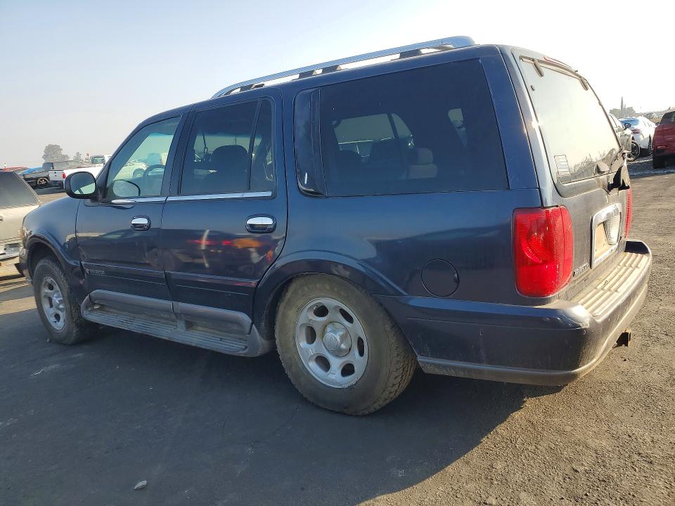 Photo 2 from auction – 1998 LINCOLN NAVIGATOR with VIN 5LMPU28L1WLJ12755