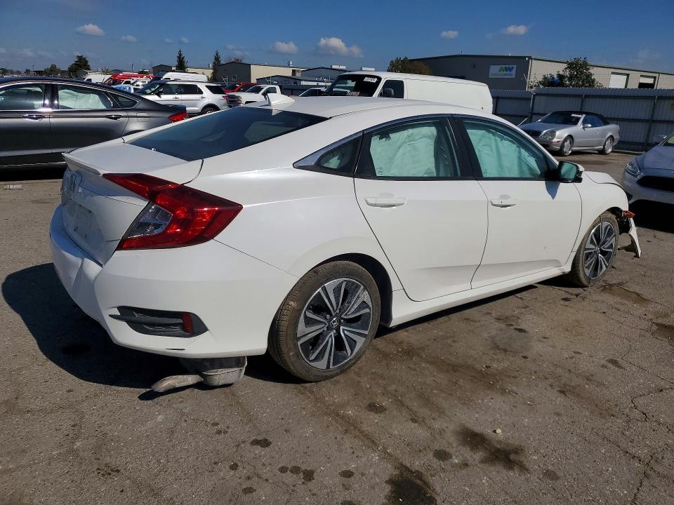 Photo 3 from auction – 2016 HONDA CIVIC with VIN 19XFC1F76GE209594