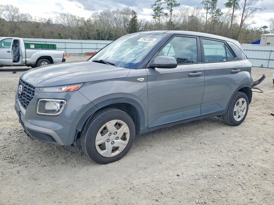 HYUNDAI VENUE 2020 with VIN KMHRB8A36LU045817 - Photo from auction