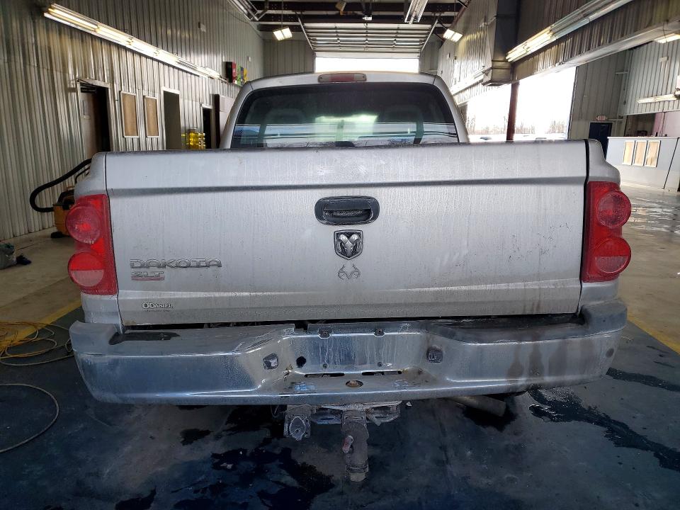 Photo 6 from auction – 2005 DODGE DAKOTA with VIN 1D7HW48K05S290787
