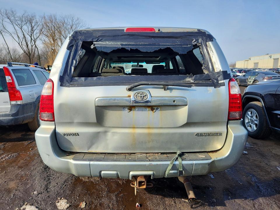 Photo 6 from auction – 2007 TOYOTA 4RUNNER SR with VIN JTEBU14R078106922