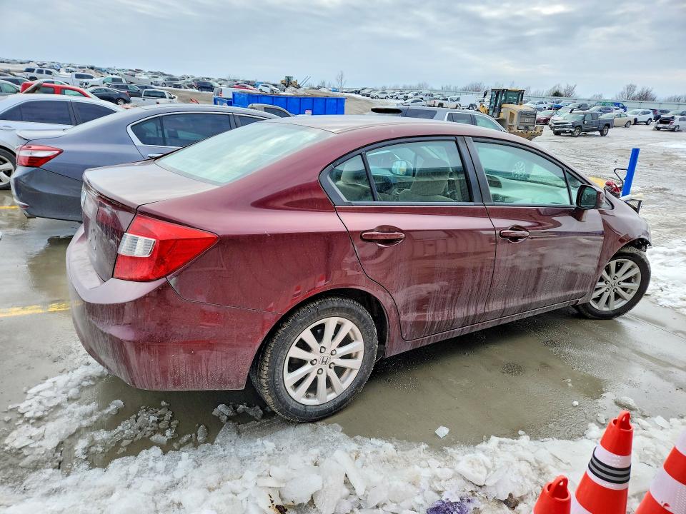 Photo 3 from auction – 2012 HONDA CIVIC with VIN 19XFB2F84CE059285
